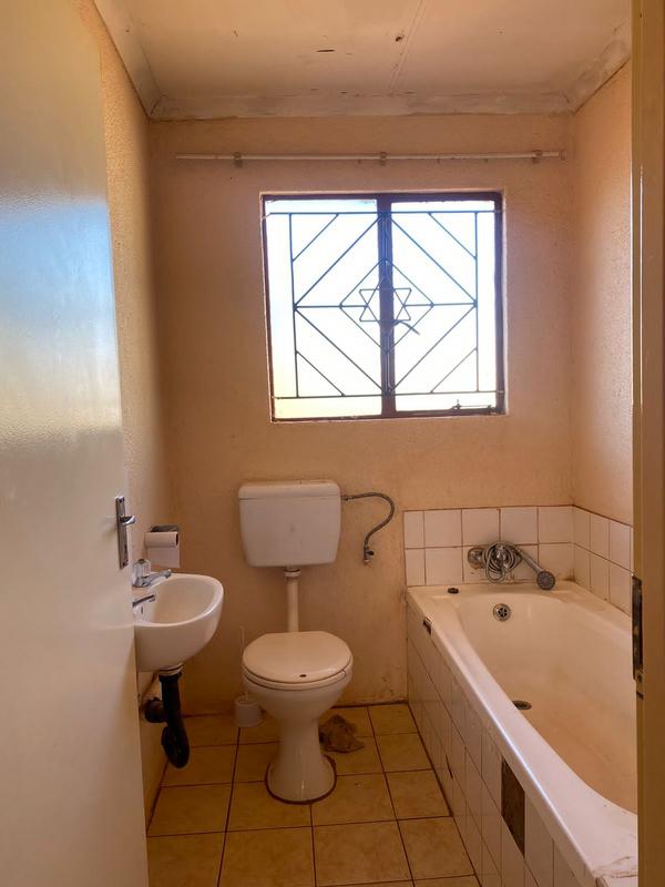 2 Bedroom Property for Sale in Boitekong North West